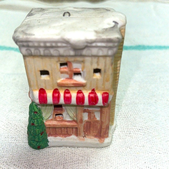 Other - Vintage Ceramic Christmas ornament